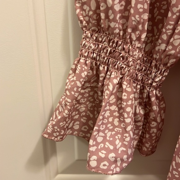 Long Sleeve Dress Maternity   Mom Size M length 33 Pit to Pit 18 - Picture 3 of 6